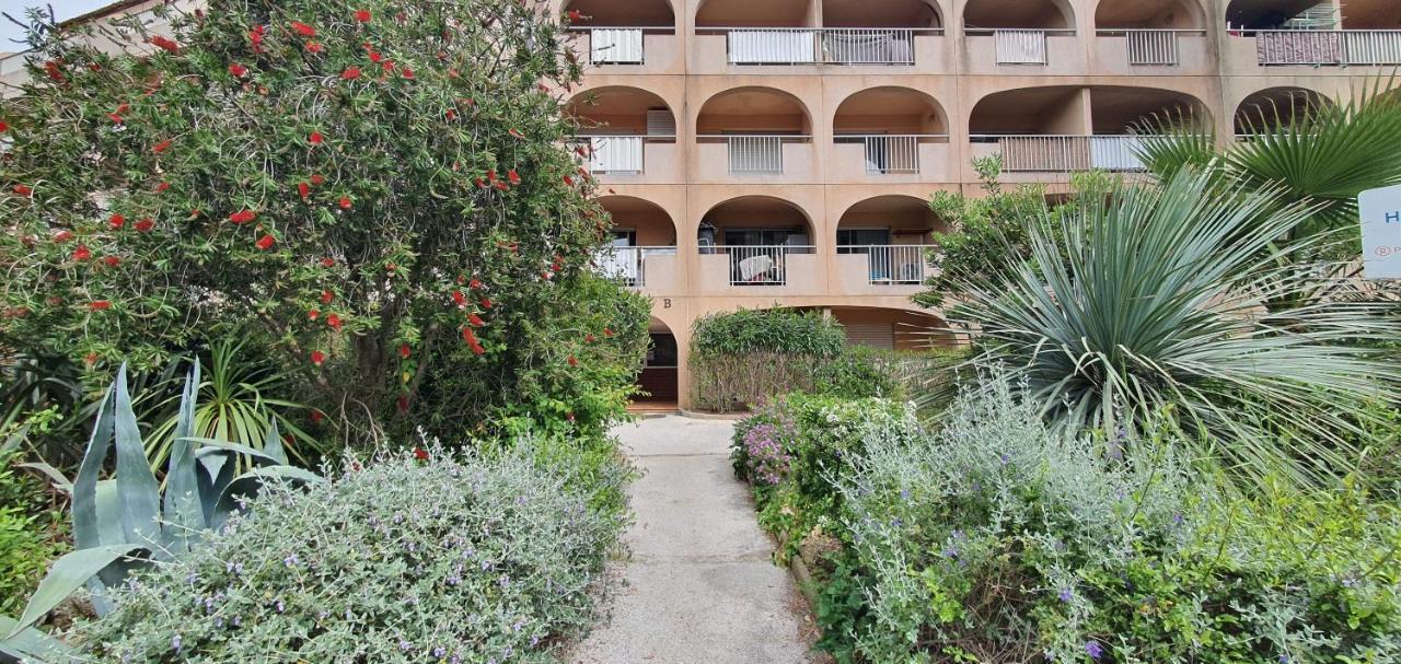 L'Etoile Sous Les Pins - La Loge Apartment อิแยร์ ภายนอก รูปภาพ